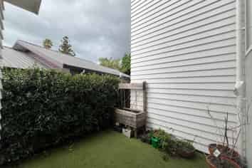 7/27 Dunkirk Road, Panmure