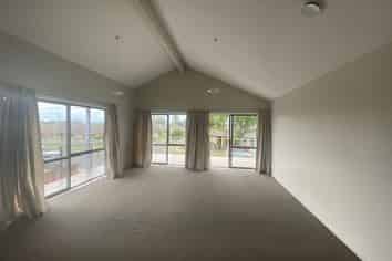 198C Old Farm Road, Hamilton East