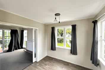 73 Highbury Avenue, Highbury