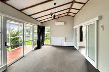 73 Highbury Avenue, Highbury