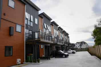 7C/183 Knighton Road, Hillcrest