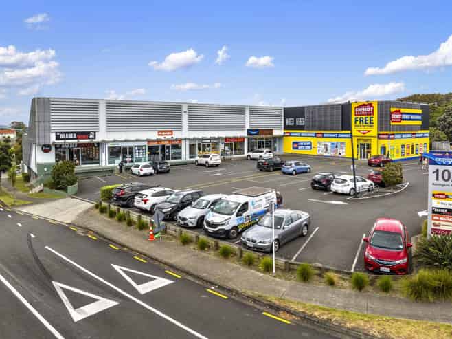 Trophy Retail Investment with international tenant