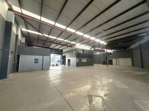 Rare St Johns Offering - 772sqm WH + Yard