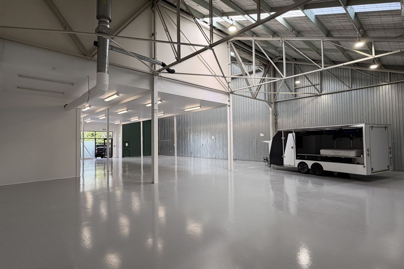 533sqm refurbished industrial - Mt Wellington - Vista 3