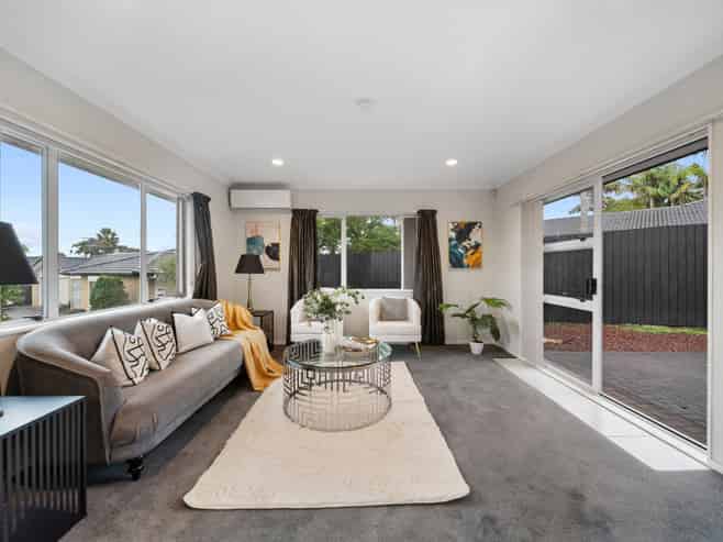 11 Flora Place, Wattle Downs