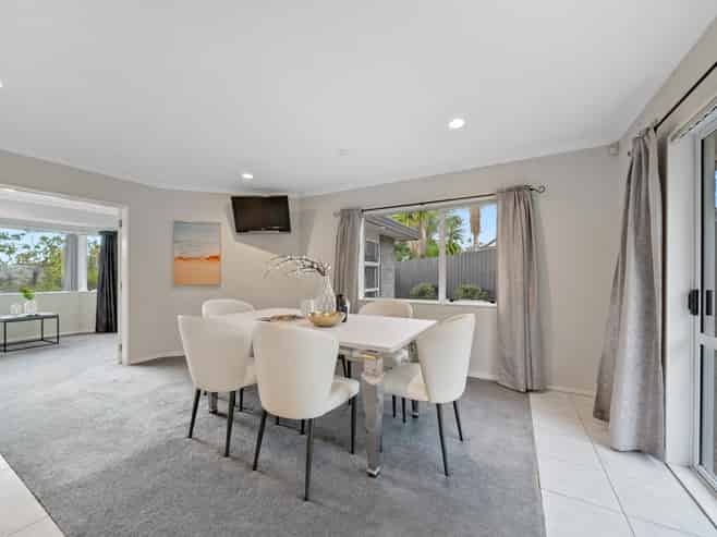 11 Flora Place, Wattle Downs