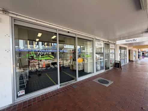 Hastings Retail