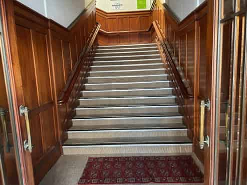 Professional rooms to lease plus onsite carpark