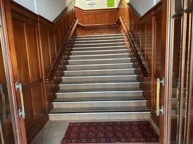 Professional rooms to lease plus onsite carpark