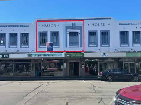Professional rooms to lease plus onsite carpark