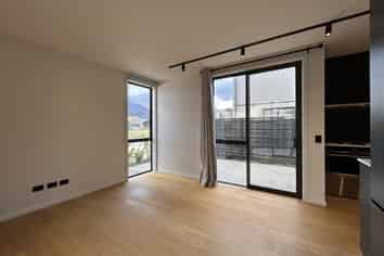 12 Casterway Crescent, Jacks Point