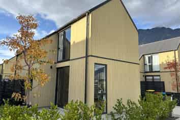 12 Casterway Crescent, Jacks Point