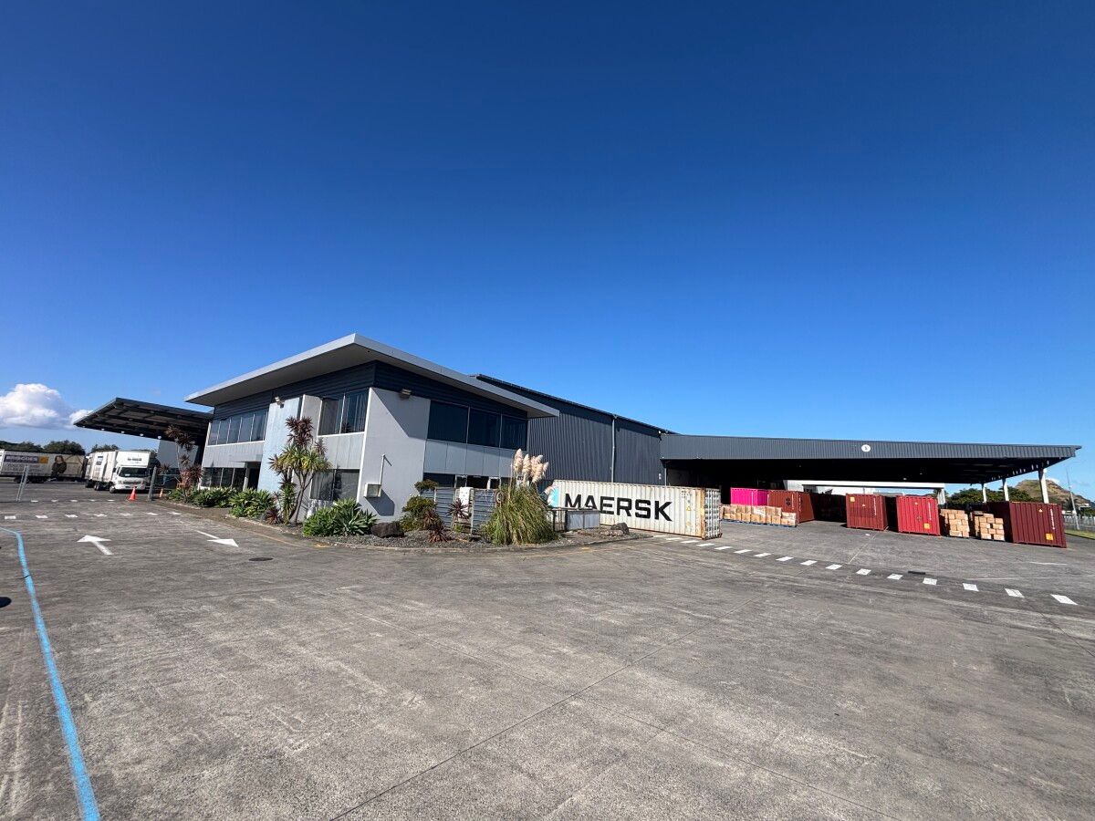 9,804m² Substantial Industrial Facility - Ansicht 2