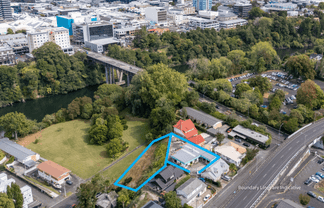 169 River Road, Hamilton East