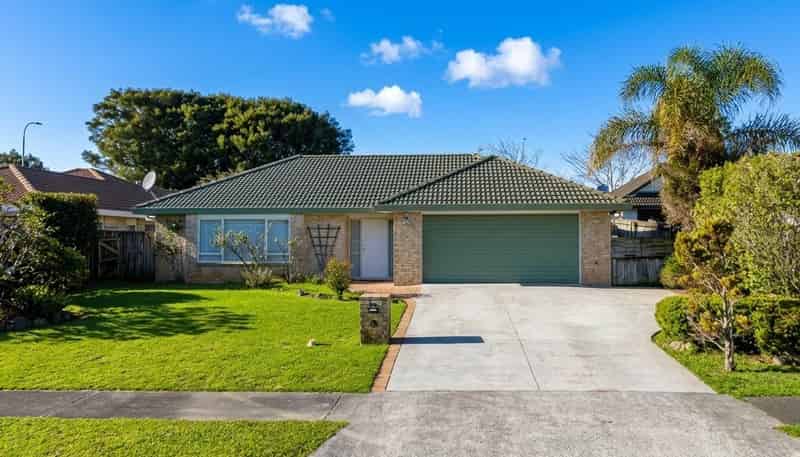 28 Ambleside Drive, Northpark