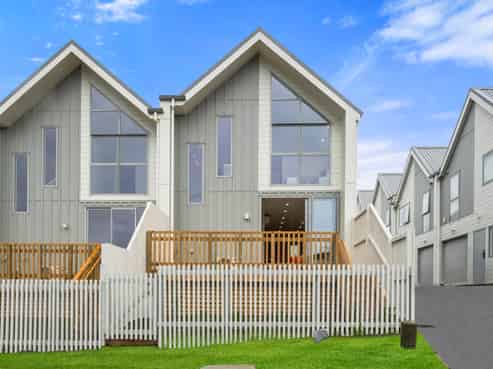 10A, B & C Clensmore Place, Torbay