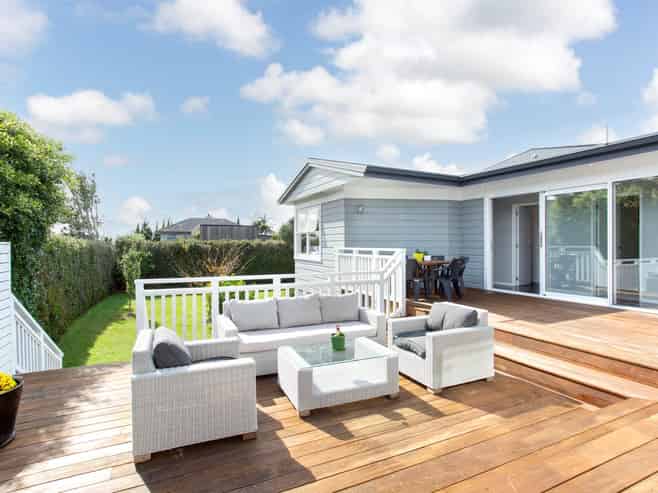 44 Merani Street, Belmont