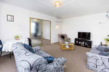 6A Merton Street, Trentham