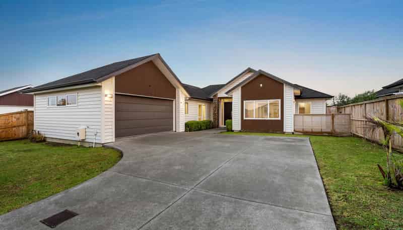 12  Paso Fino Crescent, Karaka