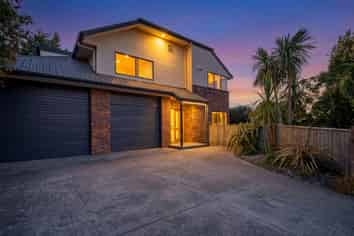 2 Lodestone Road, Richmond