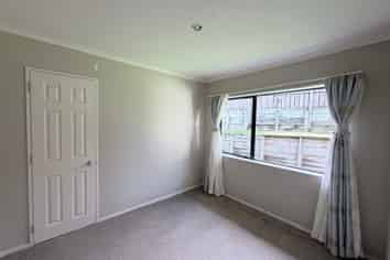 136 Poike Road, Hairini