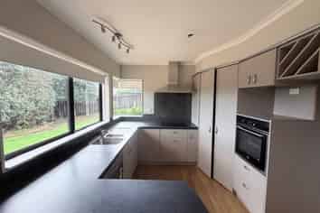 136 Poike Road, Hairini