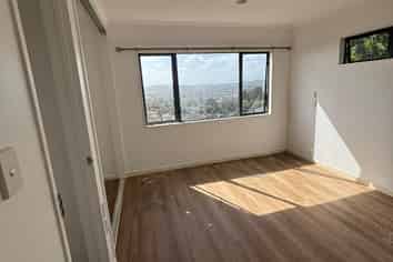 132 Redoubt Road, Flat Bush