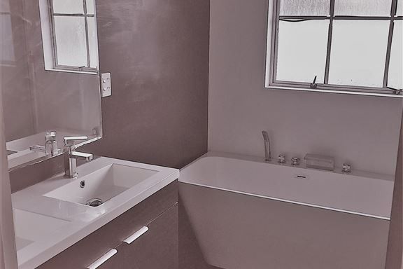 ONE WEEKS FREE RENT - FAMILY HOME IN KARORI - Więcej