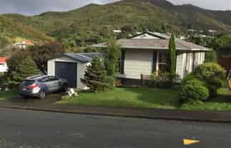 3 Fiona Grove, Karori