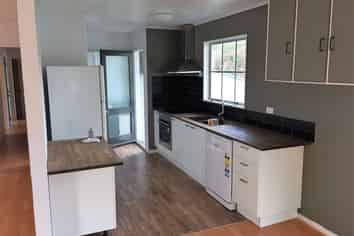 3 Fiona Grove, Karori