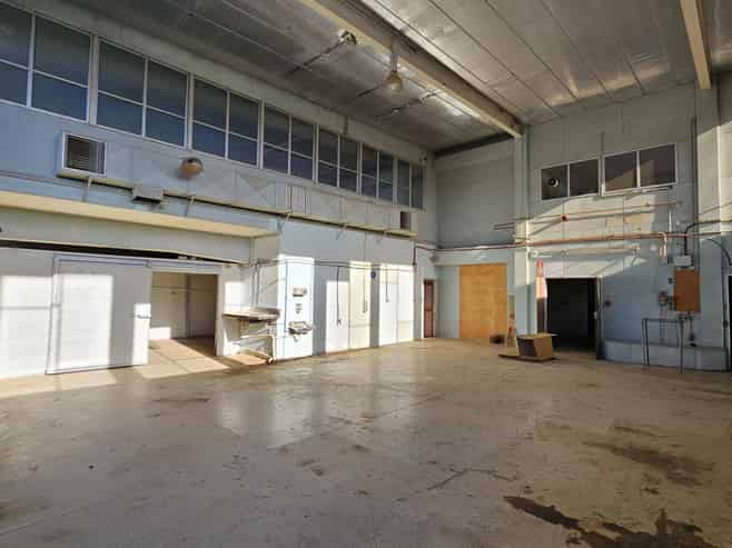 Solid and secure storage