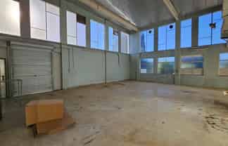 Solid and secure storage