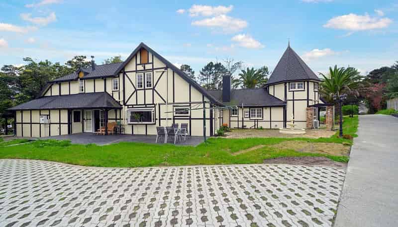 68 Kaurilands Road, Titirangi