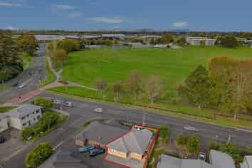4/240 Old Farm Road, Hillcrest