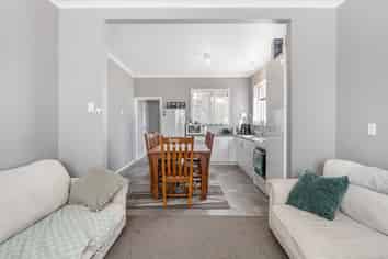 18b Salisbury Road, Fairy Springs