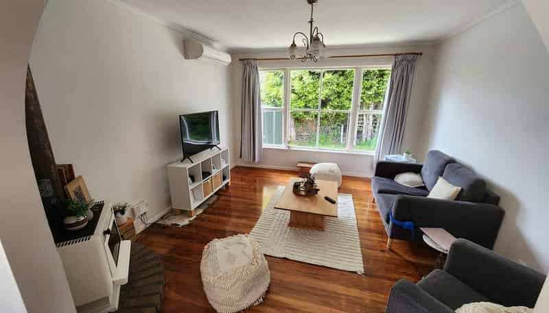 5 Barrys Road, Glendene