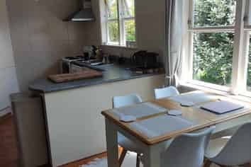 5 Barrys Road, Glendene