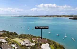 220 Sandspit Road, Shelly Park