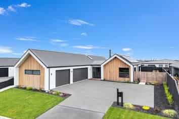 19 Guinevere Drive, Lincoln