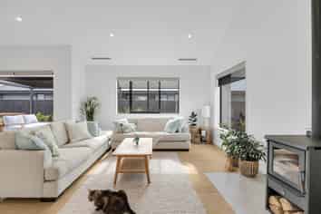 19 Guinevere Drive, Lincoln