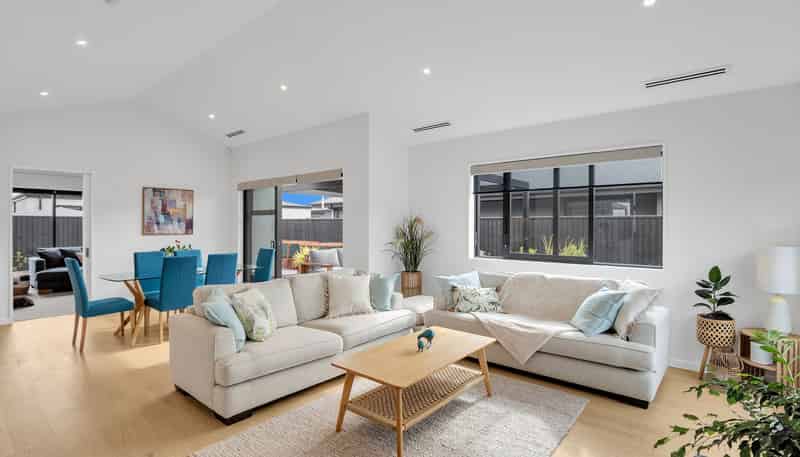 19 Guinevere Drive, Lincoln