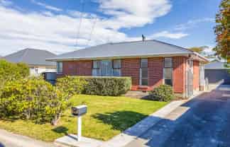 21  Munro Street, REDWOOD