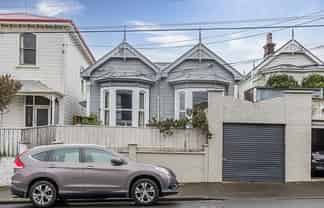 2/87 Rintoul Street, Newtown