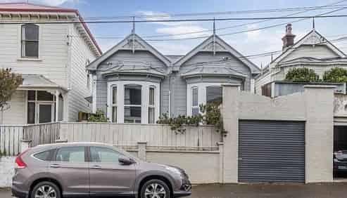 2/87 Rintoul Street, Newtown