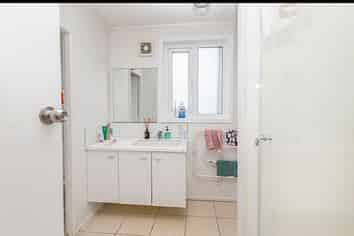 2/87 Rintoul Street, Newtown