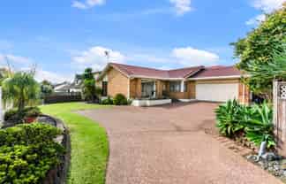 16 Hayes Place, Half Moon Bay