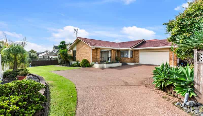 16 Hayes Place, Half Moon Bay