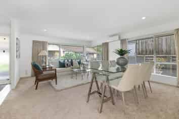 2/60 Whitford Road, Northpark