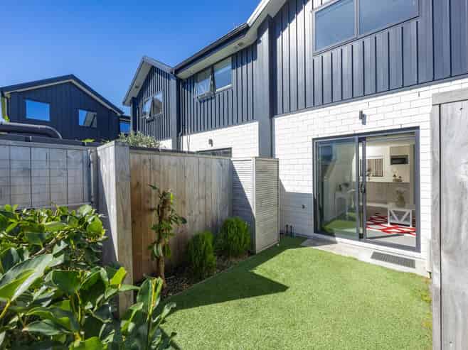 6/81 Kervil Avenue, Te Atatu Peninsula