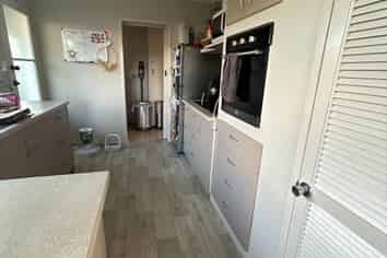 2/60 Riverside Road, Orewa